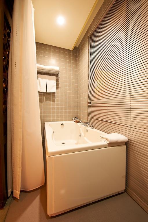 Hangzhou Xiangji Yinyu Boutique Hotel Exterior photo